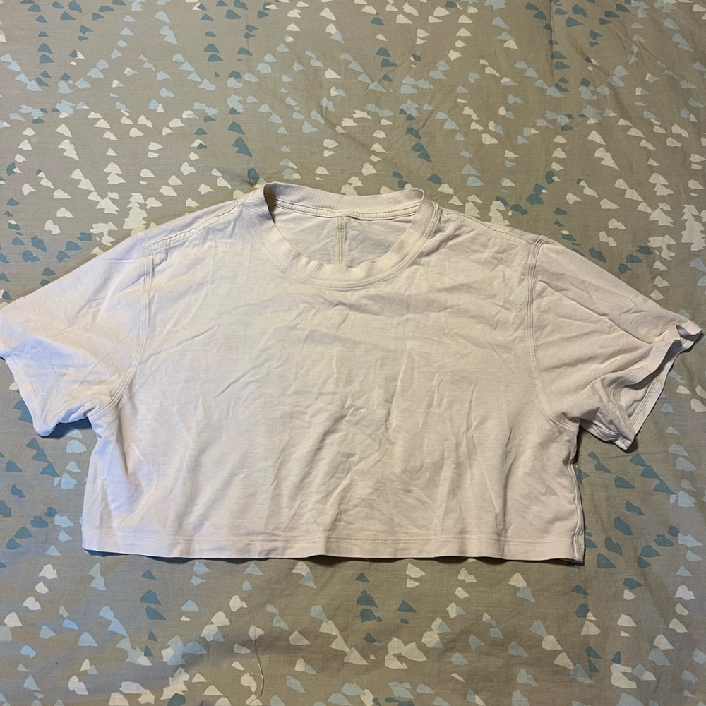 Lululemon crop tee 4